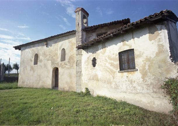 chiesa di Bobbiate - foto di Vivi Papi