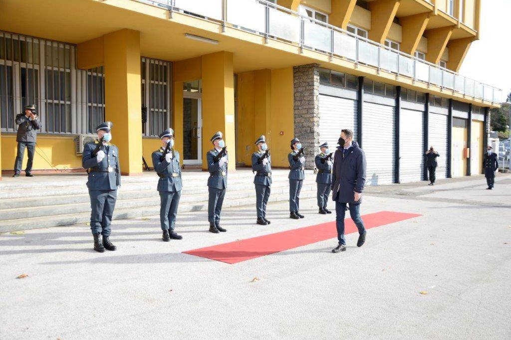 Como - Il sottosegretario di Stato Molteni visita la Guardia di Finanza di Ponte Chiasso