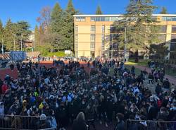 Freddo in classe, sciopero degli studenti dell’Itet Daverio Casula Nervi di Varese