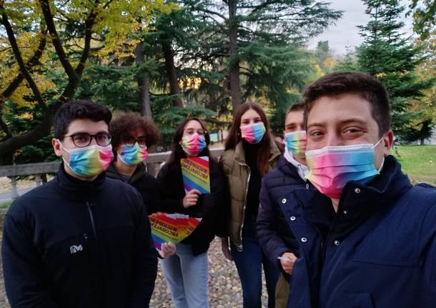giovani democratici manifestazione sciopero arcobaleno