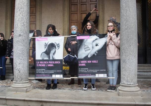 Gli studenti del Riva protagonisti di una campagna contro la violenza di genere