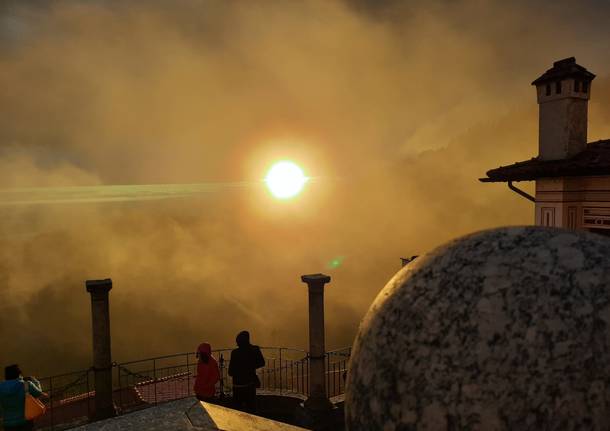 Un magico tramonto al Sacro Monte