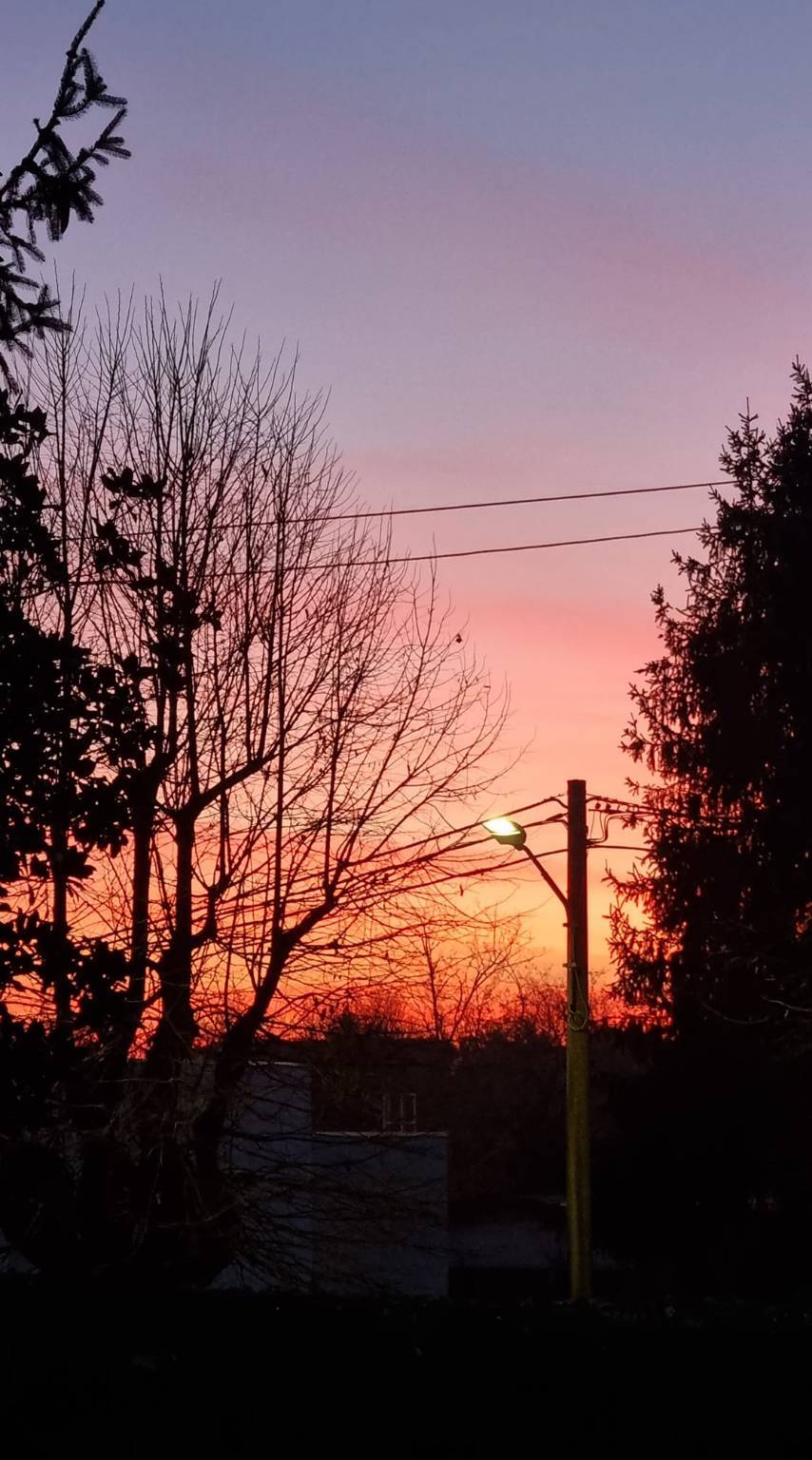Il tramonto sul Varesotto visto dai nostri lettori