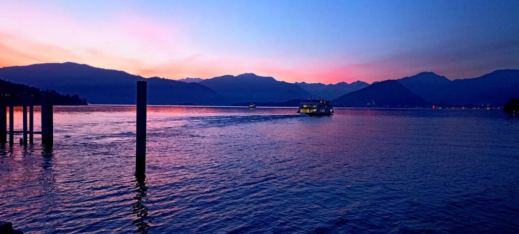 Il tramonto sul Varesotto visto dai nostri lettori