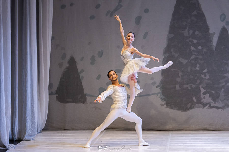 Lo Schiaccianoci nelle foto di Franco Aresi