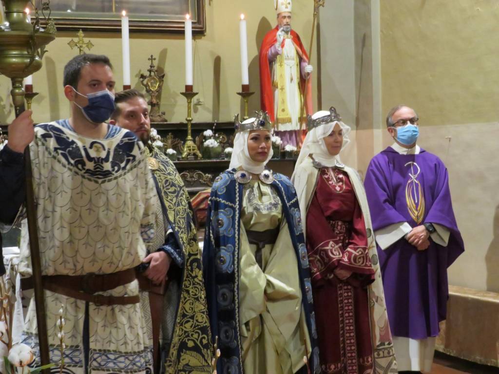 Palio: investitura della contrada San Martino