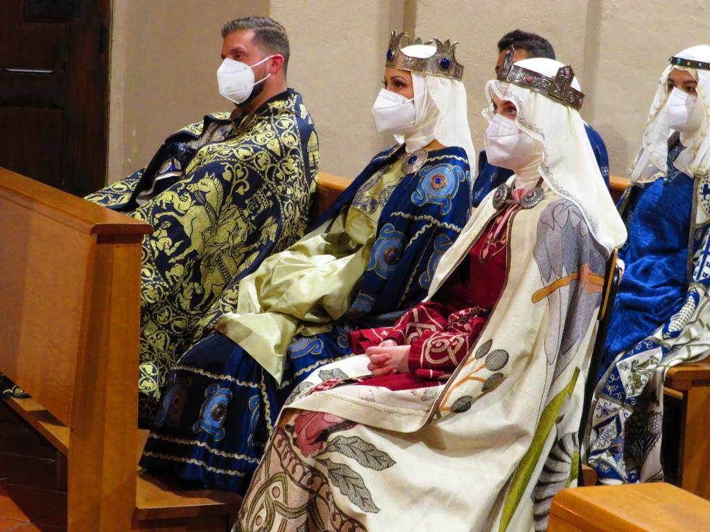 Palio: investitura della contrada San Martino
