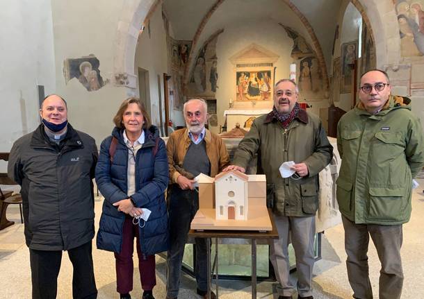 Presentato il modello tattile del battistero di Varese