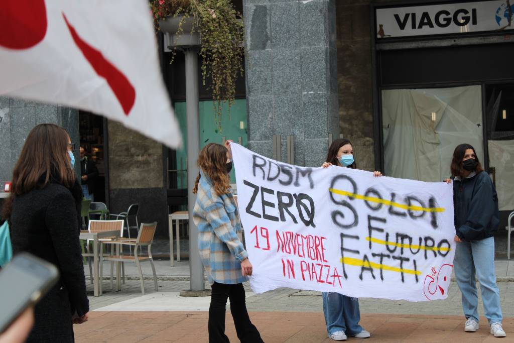 protesta Varese