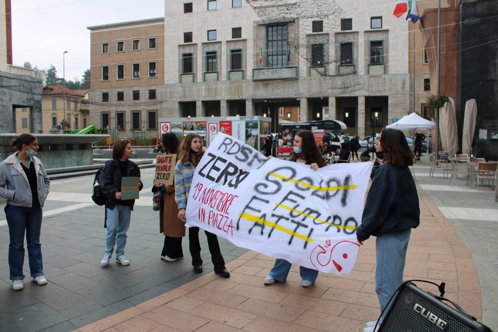 protesta Varese