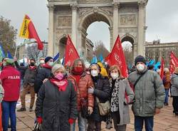 Varese, Spi e Cgil alla manifestazione lombarda contro la manovra finanziaria