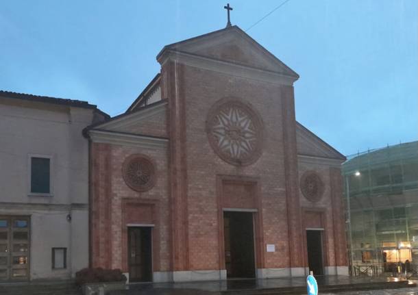 Vergiate chiesa