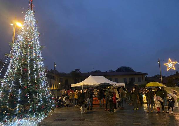 Accensione dell'albero di Natale a San Giorgio su Legnano