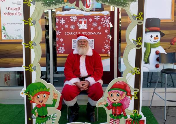 babbo natale Varese piazza monte grappa