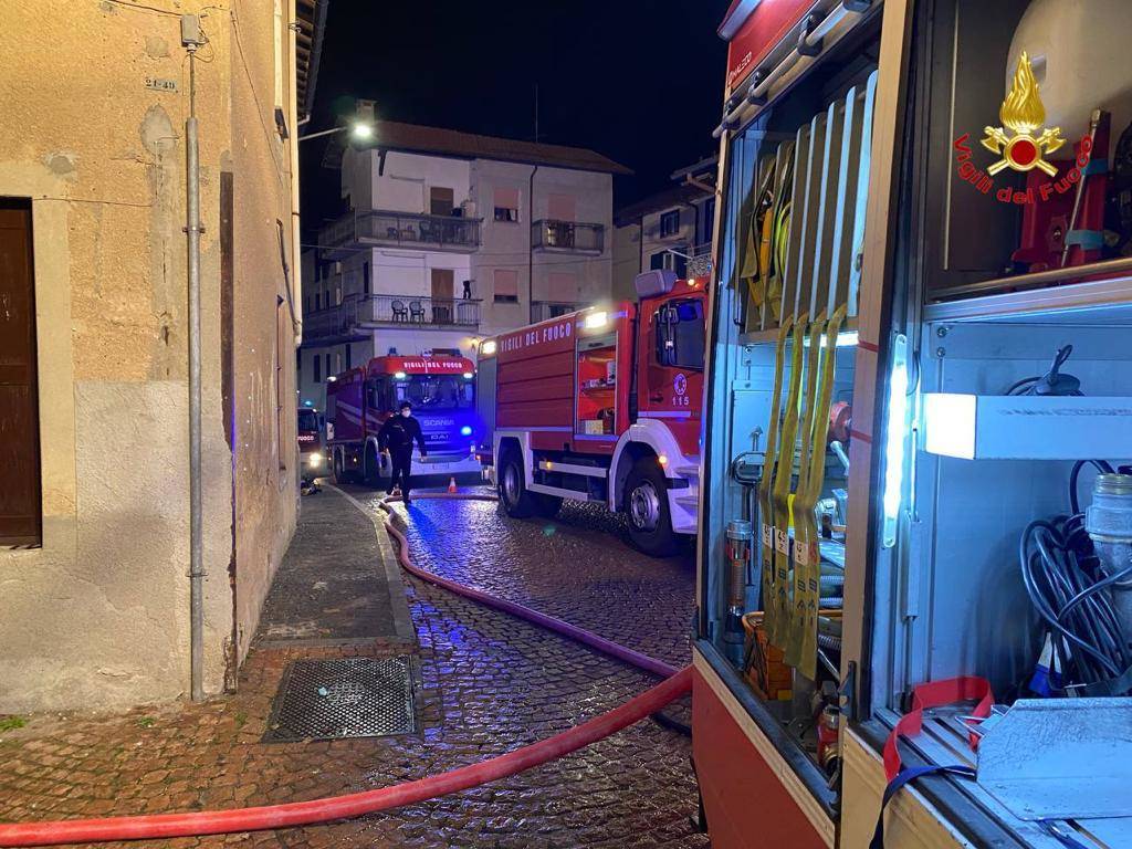 Incendio a Voldomino di Luino