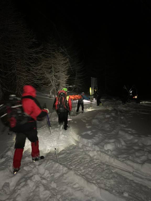 Il salvataggio di tre escursionisti sotto la neve a Baceno