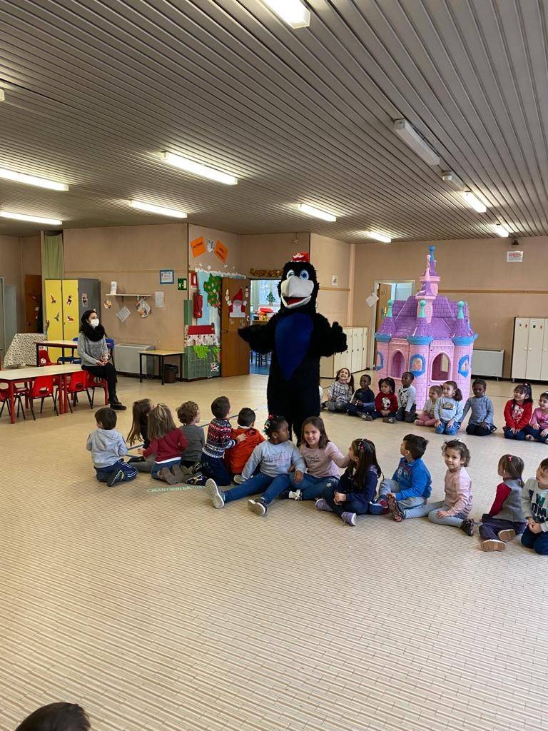 Contrada Sant'Erasmo, Piuma torna a scuola!