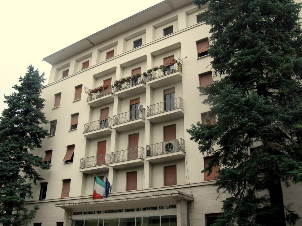 Metamorfosi urbana: viale Aguggiari