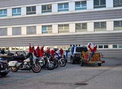 Motociclisti del gruppo Gloster alla Pediatria di Legnano