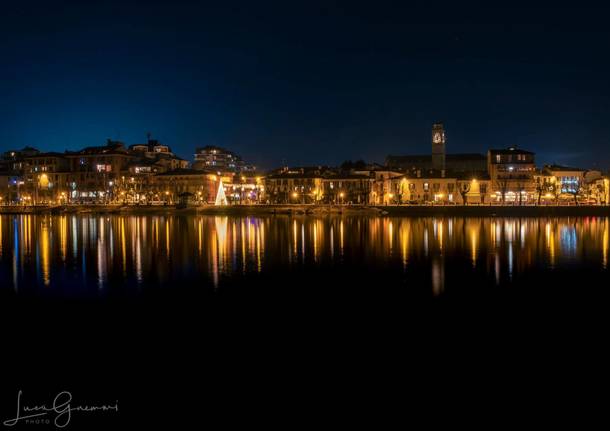 Sesto Calende notte - lungofiume -ticino