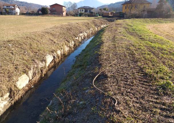 A Laveno Mombello lavori di pulizia al Roggia Fassora 