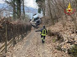 Camion fuori strada a Cadegliano Viconago