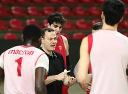 Il primo allenamento della Openjobmetis con coach Roijakkers