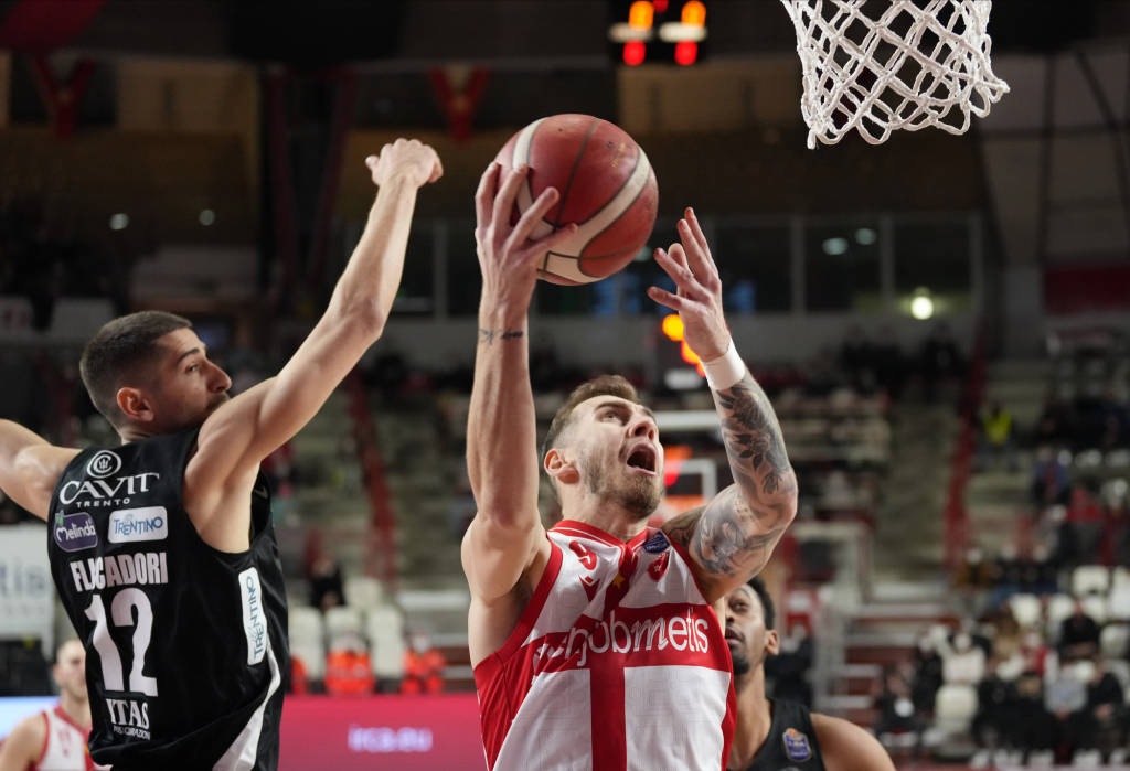 Openjobmetis Varese - Dolomiti Energia Trento 90-89