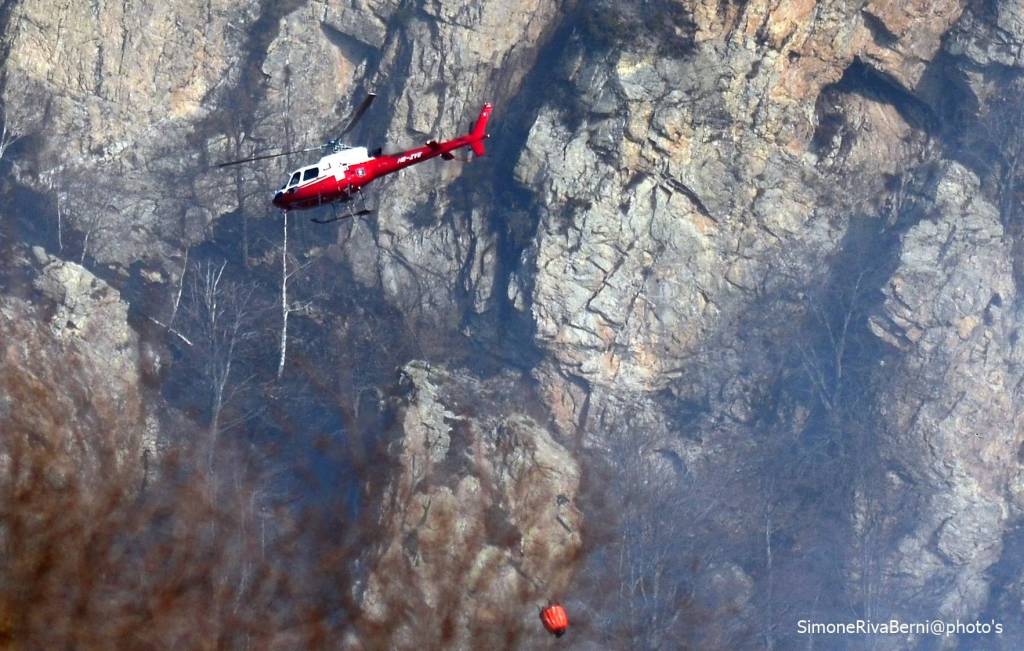 L\'incendio di Indemini visto dalla Forcora