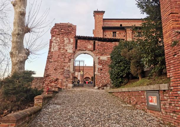 Castiglione Olona - La messa solenne in Collegiata per i 600 anni