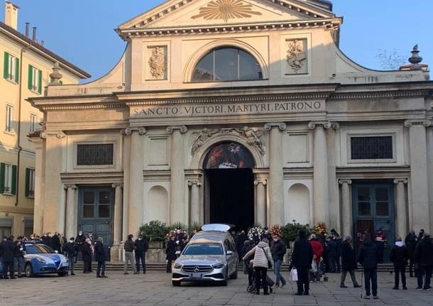 Funerali Fabio Mondora
