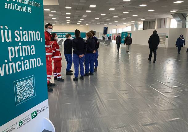 Inaugurazione del nuovo hub vaccinale a Gallarate