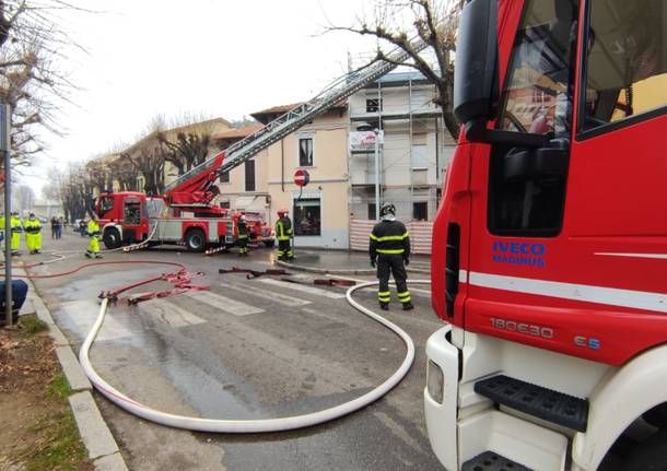 Incendio alla Casa del Popolo di Cislago