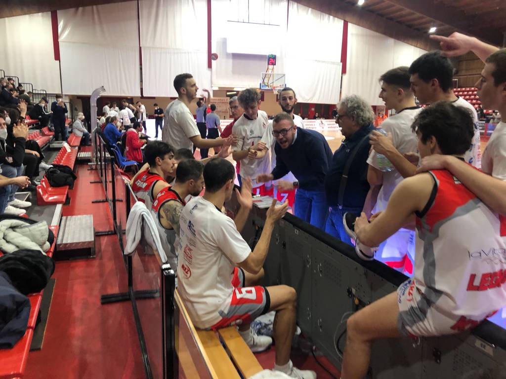 Legnano contro Langhe Roero Basketball 