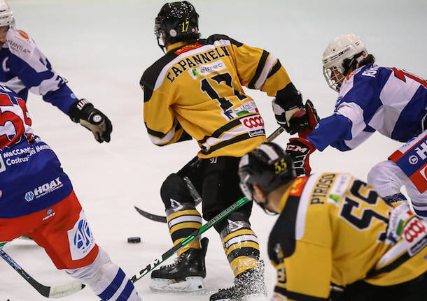 mastini varese capannelli hockey