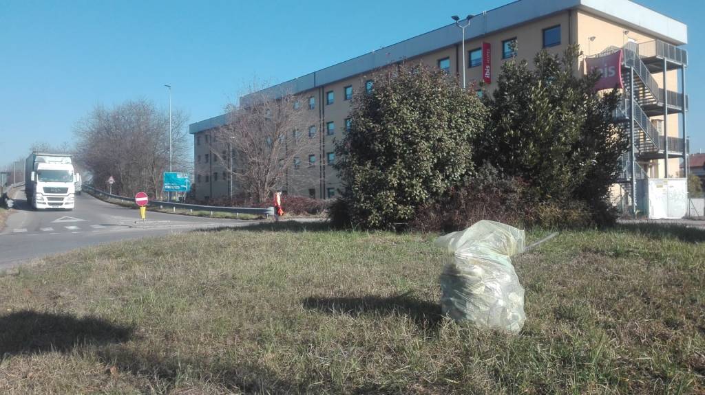 Strade pulite Cardano al Campo