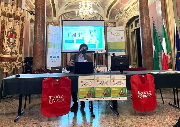 Varese - La premiazione del progetto REthinkWASTE