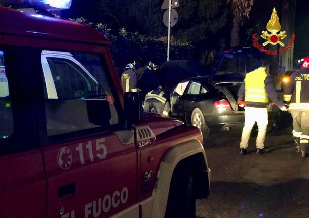 Vigili del Fuoco intervengono a Leggiuno per incidente 