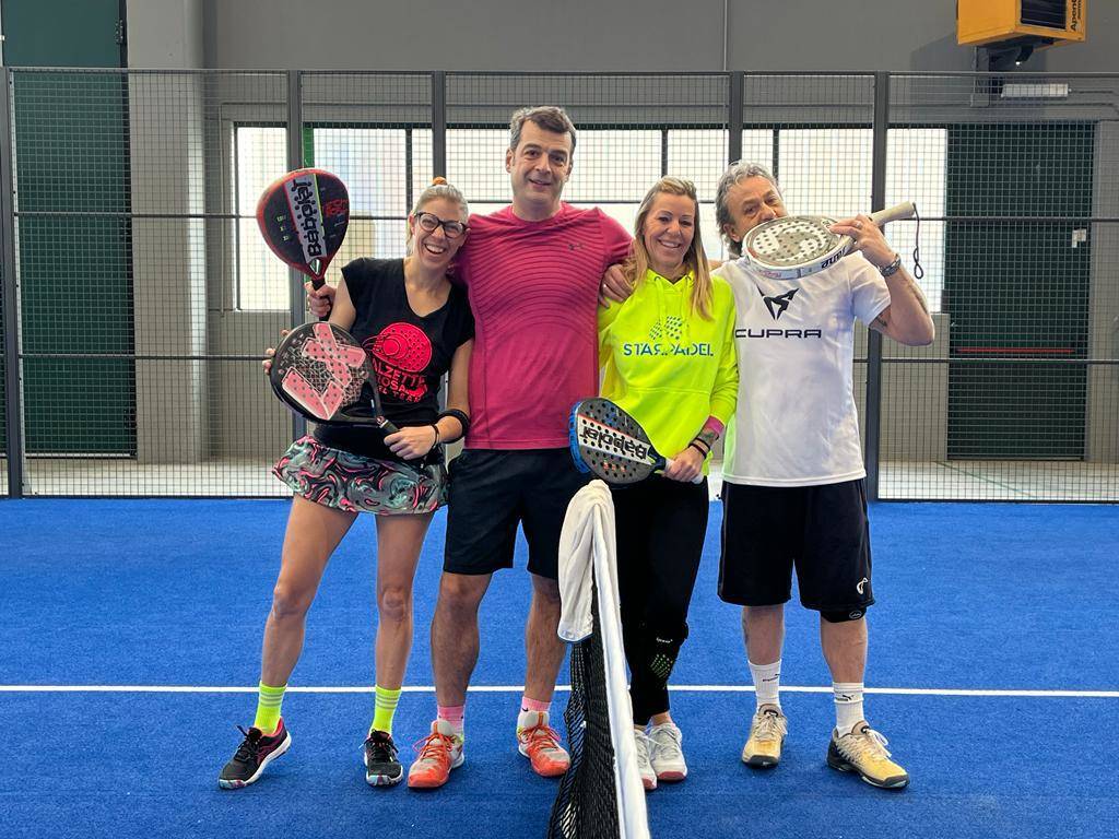 Calzette Rosa Padel, un successo il torneo a favore degli amici a quattro zampe