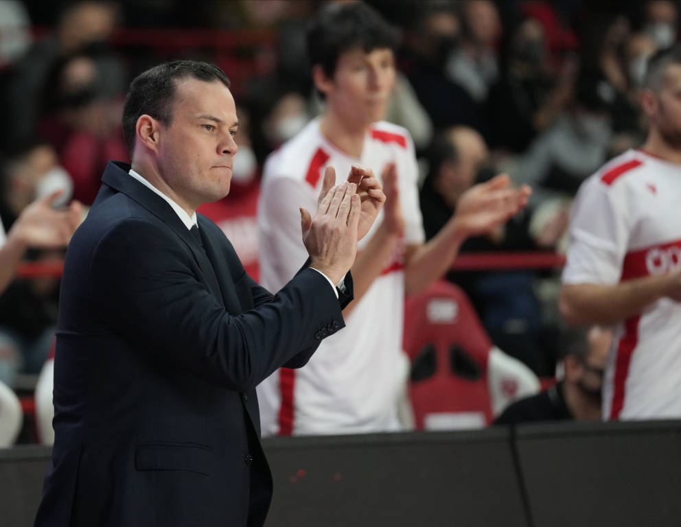 Baske, Openjobmetis - Virtus Bologna 80-81