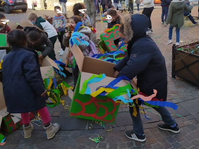 Gemonio, il carnevale della scuola primaria