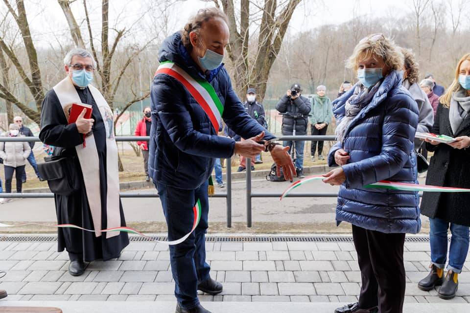 Consegnate le chiavi della nuova struttura coperta del Parco degli Aironi a Gerenzano