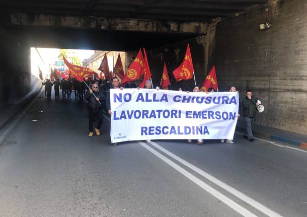 Corteo lavoratori Emerson di Rescaldina 