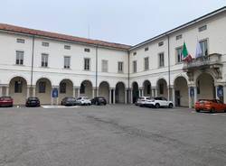 cortile comune municipio busto arsizio