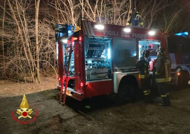 Incendio boschivo a Marnate