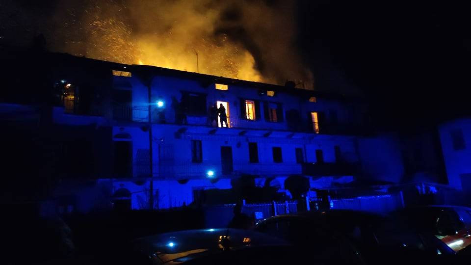 Incendio Sesona di Vergiate