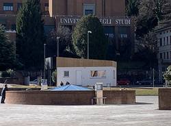 La postazione della polizia locale in piazza repubblica 