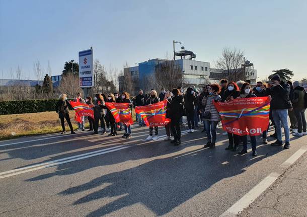 Lavoratori Teva in presidio a Nerviano