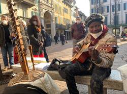 Manifestazione pro migranti a Varese 