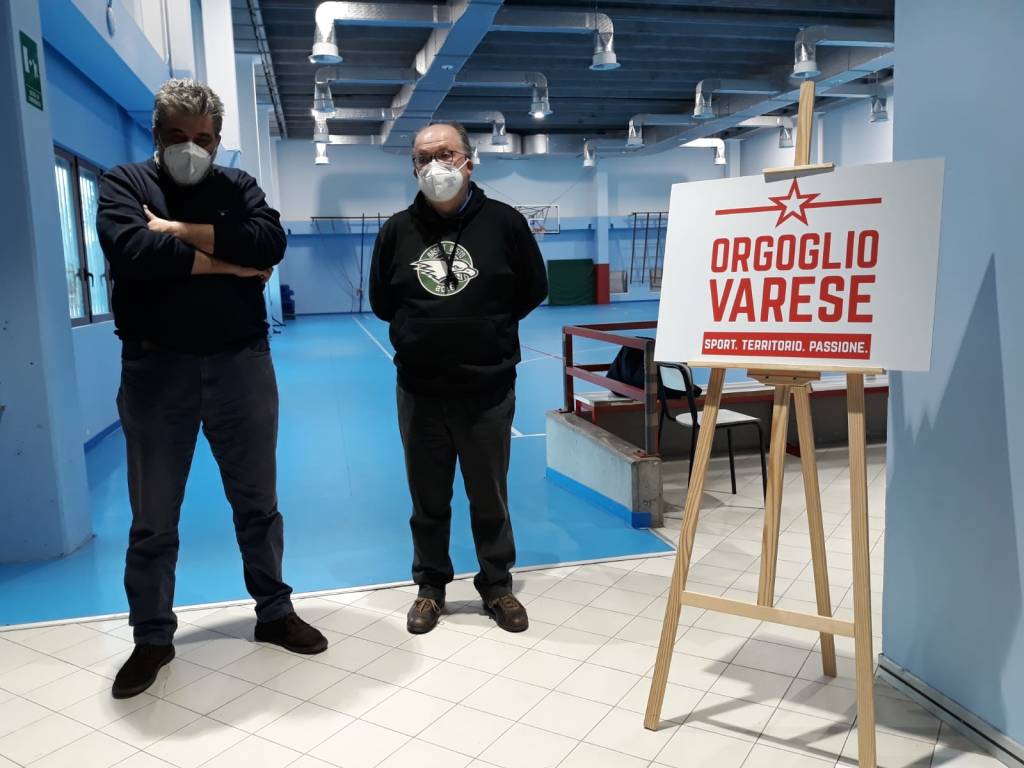 orgoglio Varese regala un defibrillatore alla palestra della scuola Pellico